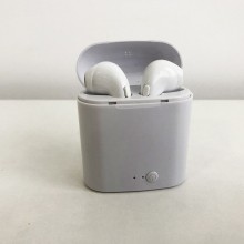 Беспроводные стерео наушники блютуз с микрофоном Levand i7 mini TWS спортивные для телефона планшета ноутбука – Stereo Bluetooth гарнитура с кейсом для зарядки, Белые