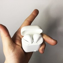 Беспроводные стерео наушники блютуз с микрофоном Levand i7 mini TWS спортивные для телефона планшета ноутбука – Stereo Bluetooth гарнитура с кейсом для зарядки, Белые